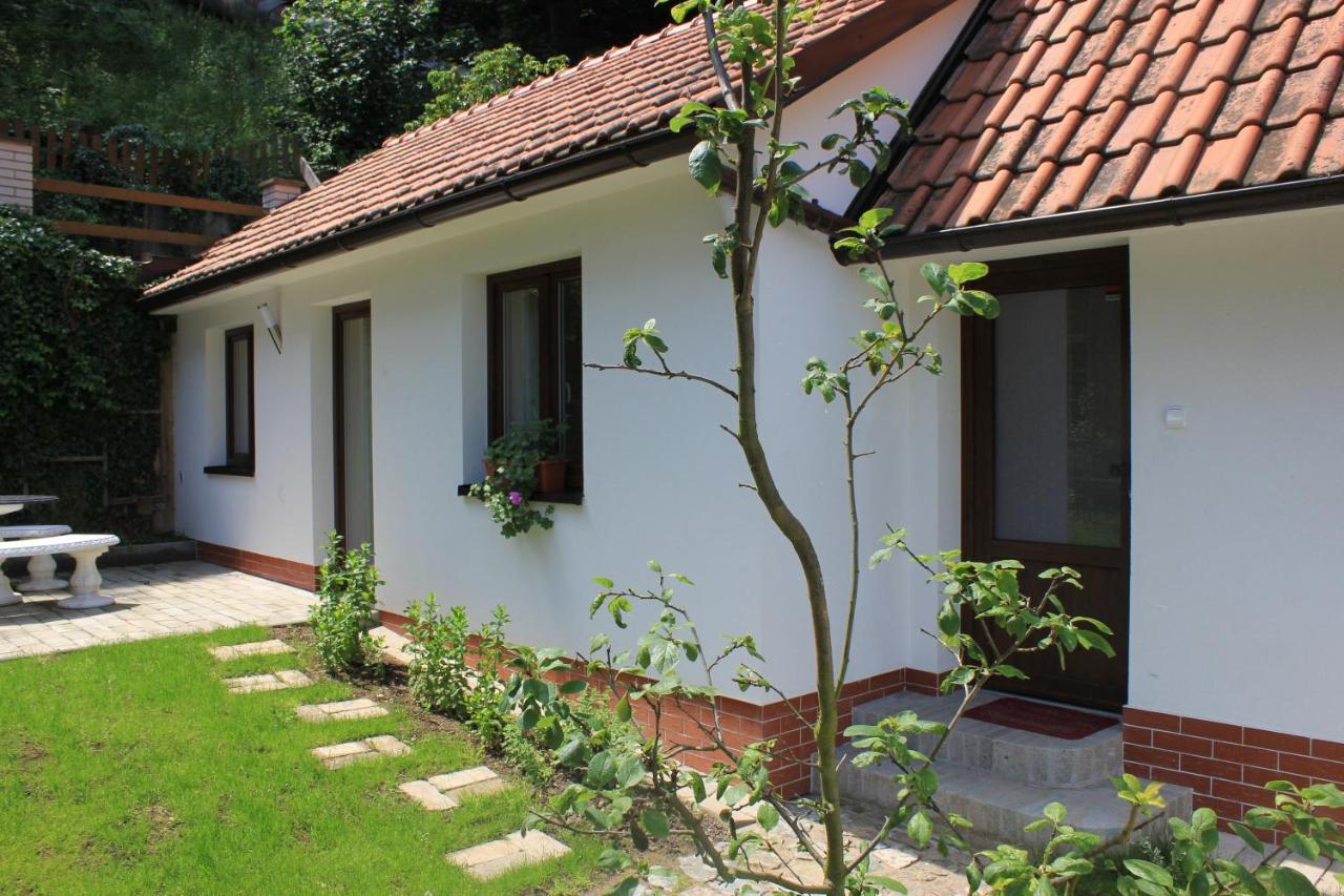 Domek Praha - Zbraslav, U Zamku Luaran gambar